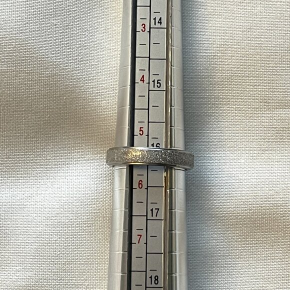 Titanium Silver Pave' Band Ring Comfort Fit, Size 5-1/2, NIB - Picture 4 of 4